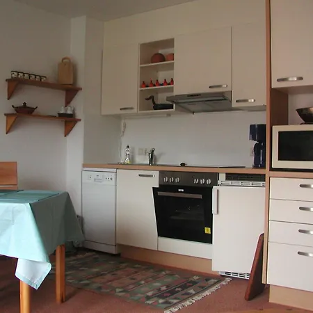 Bach, Karin Apartmán *